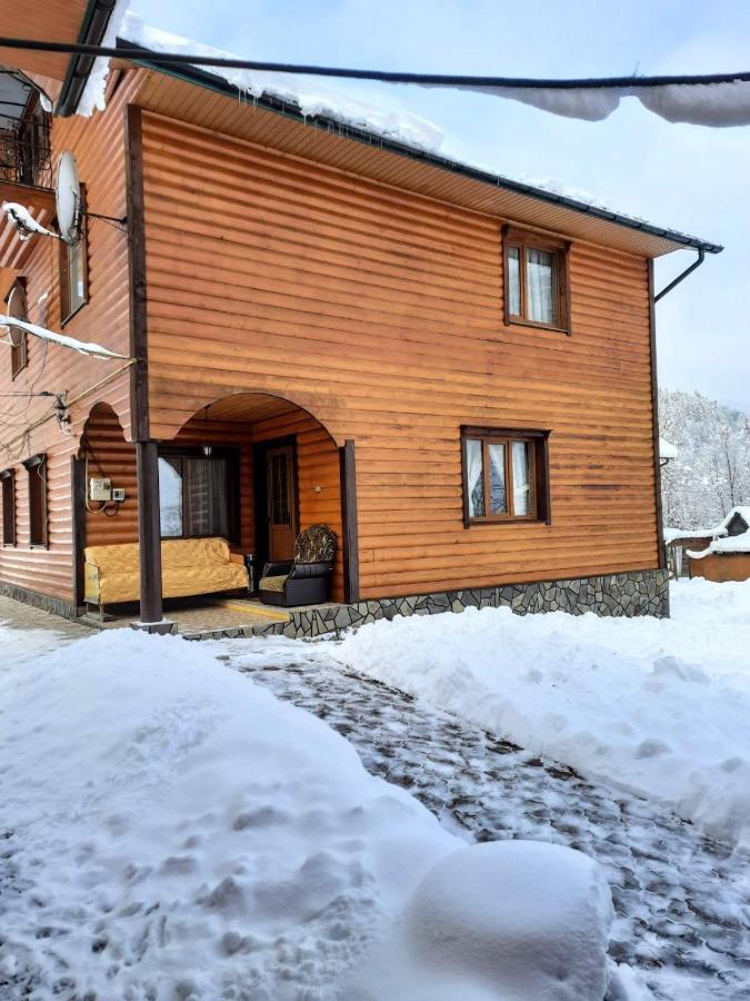 Cottage "Kliverent" Yaremche Exterior foto