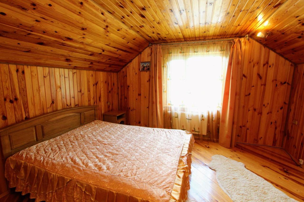 Cottage "Kliverent" Yaremche Exterior foto